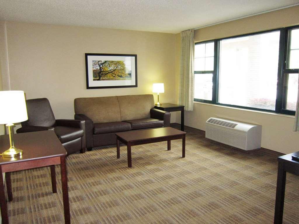 Extended Stay America Suites - Cleveland - Brooklyn Bilik gambar